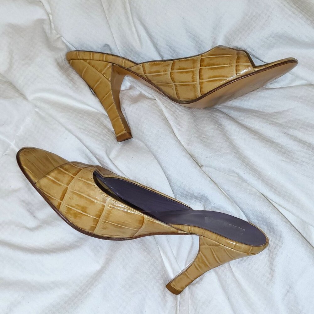 Zinda of Spain Beige Tan Croc-skin Pattern Sandals / Slides with Heels - 7